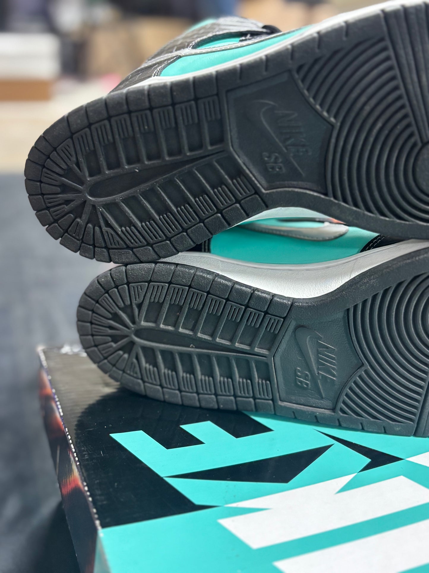 Nike SB Dunk High Diamond Supply Co.