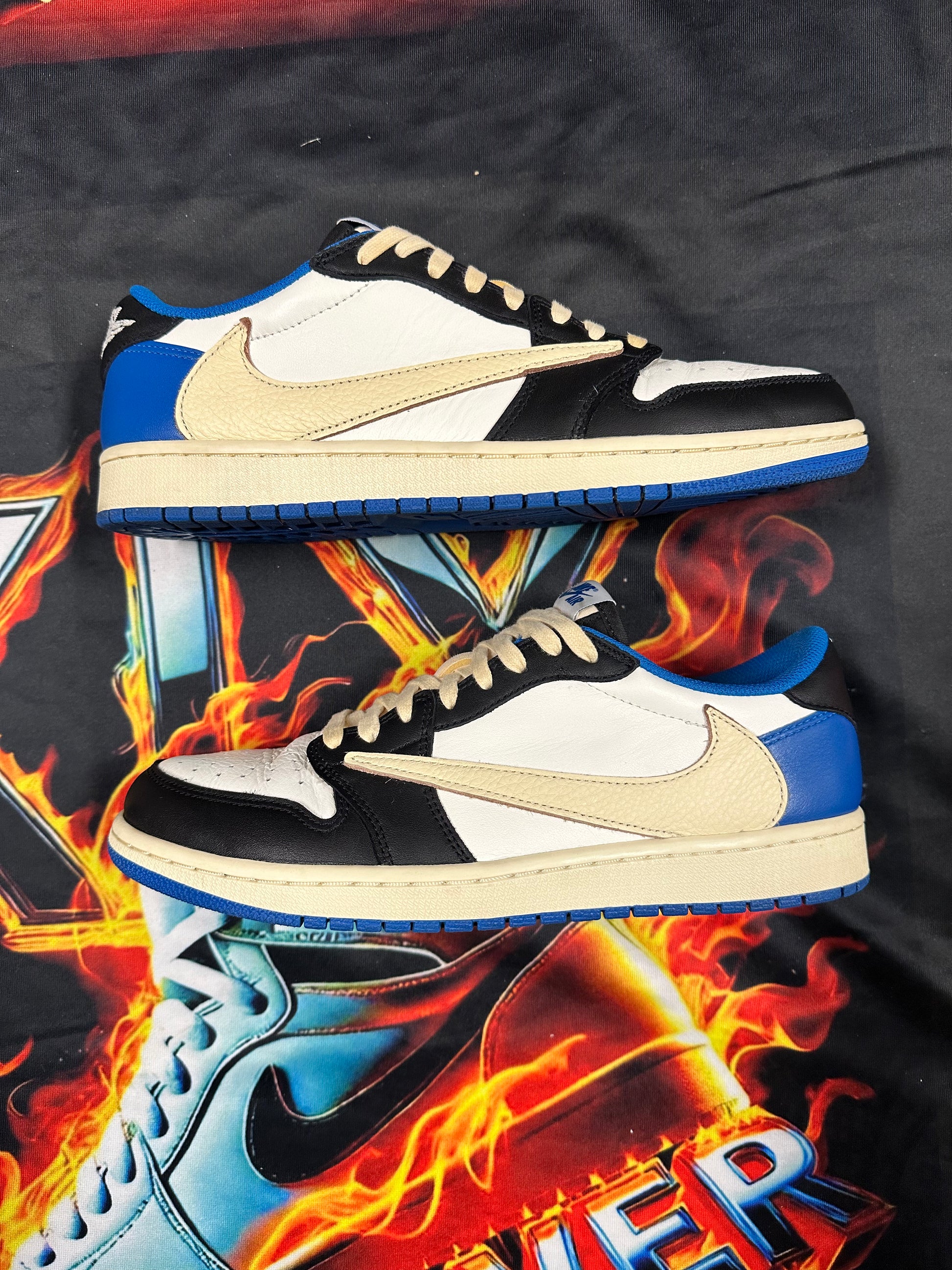 Jordan 1 Retro Low OG SP Fragment x Travis Scott