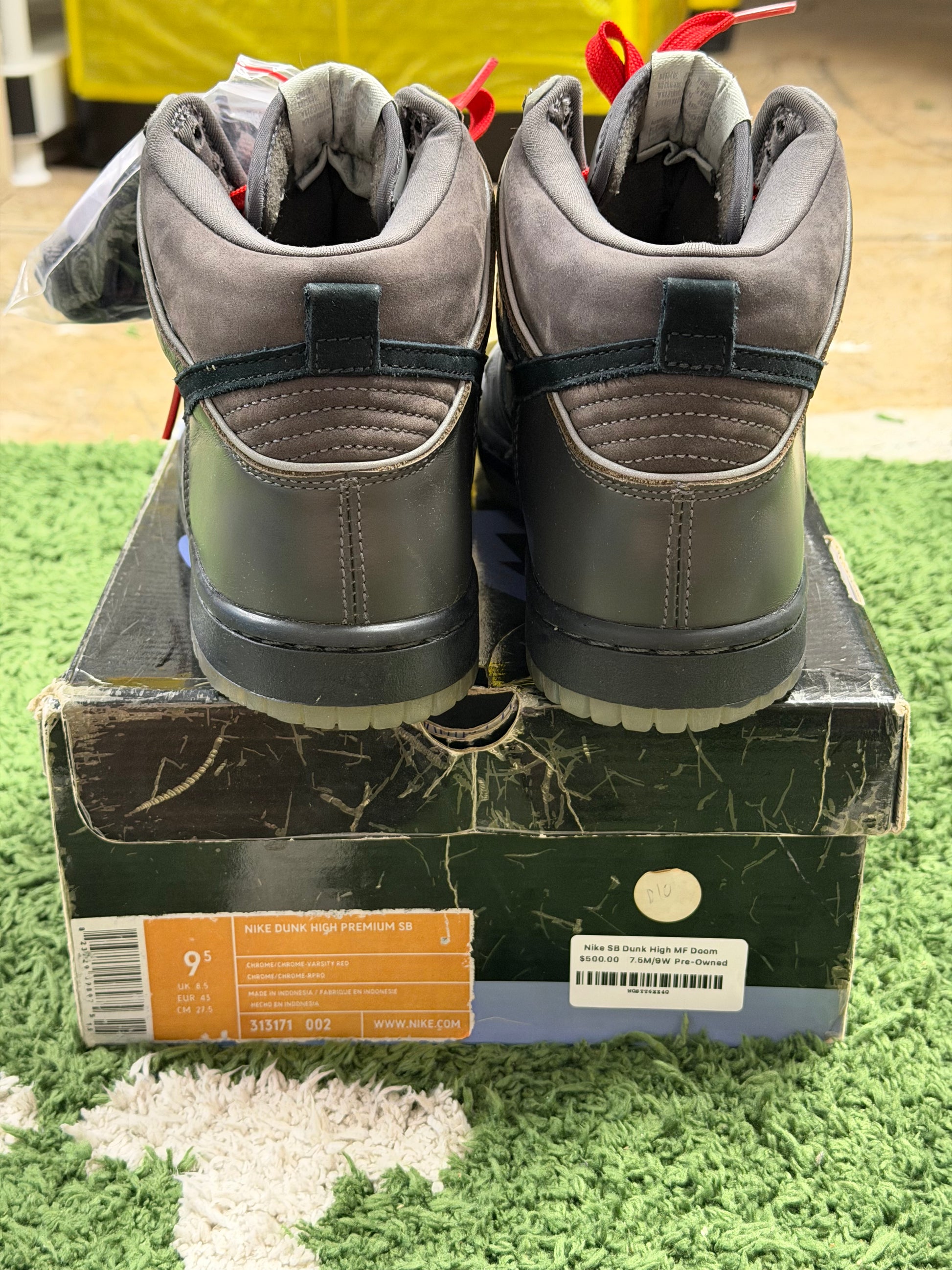 Nike SB Dunk High MF Doom