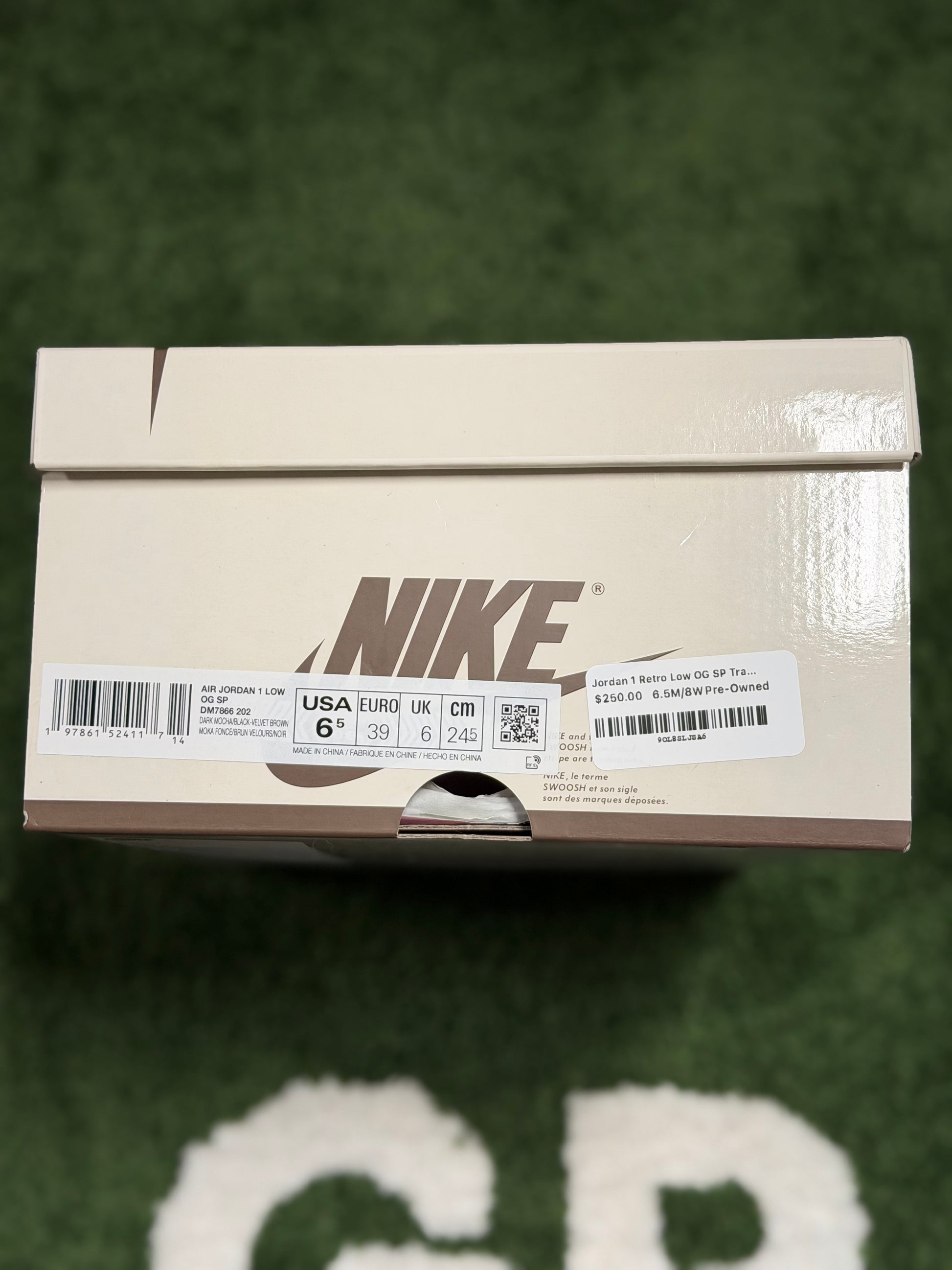 Jordan 1 Retro Low OG SP Travis Scott Velvet Brown