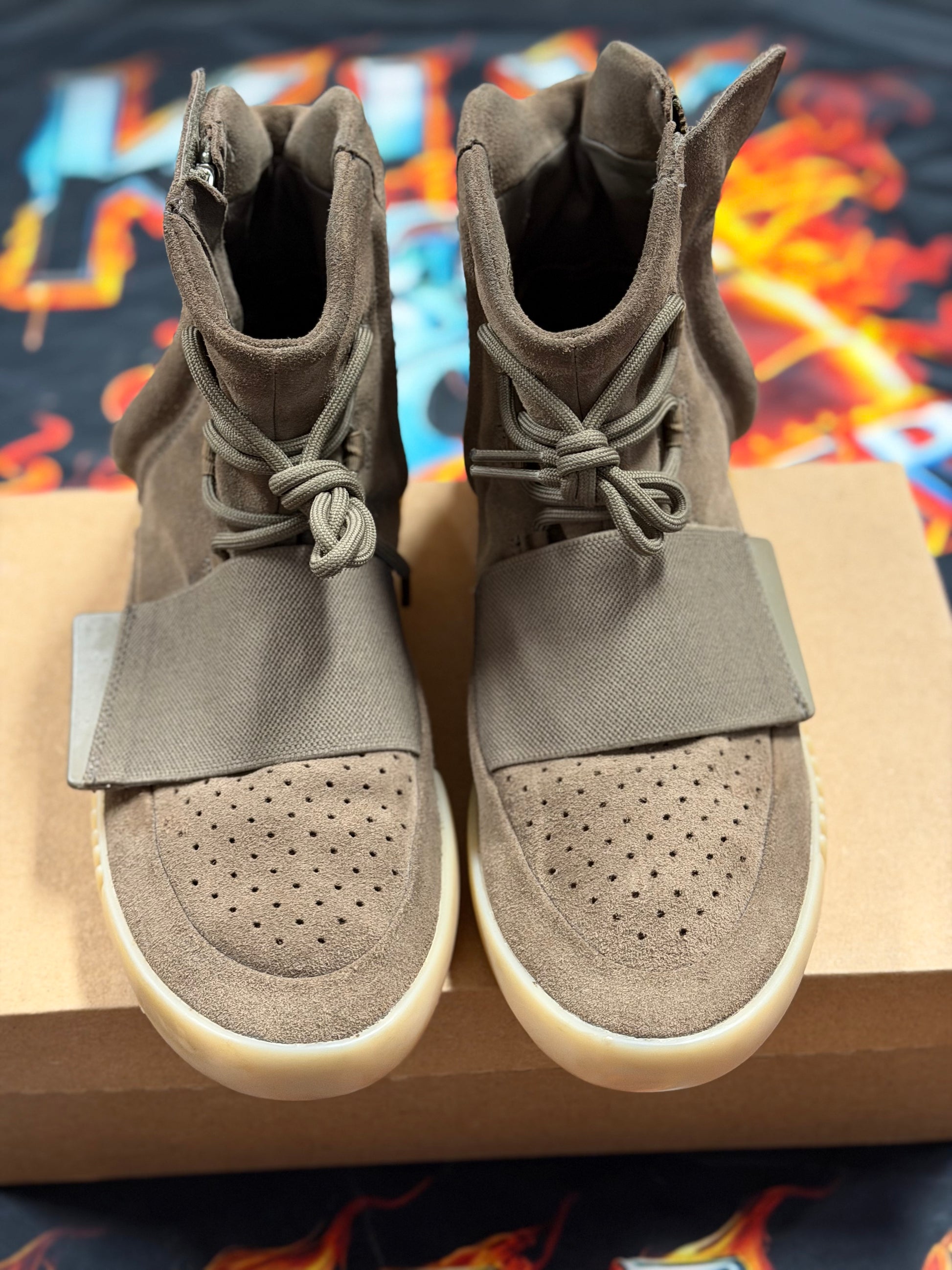YEEZY 750 CHOCOLATE