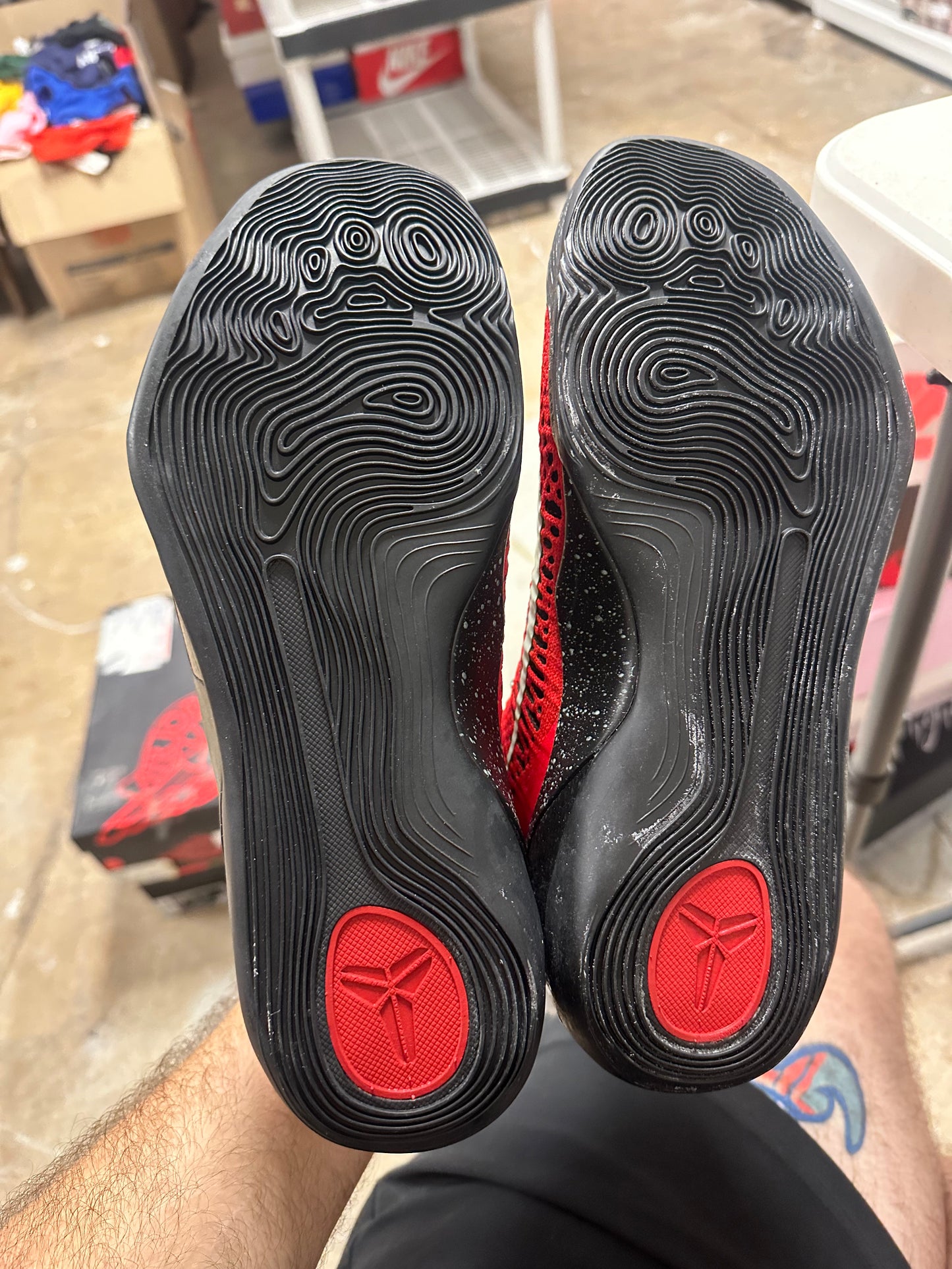 NIKE KOBE 9 ELITE LOW UNIVERSITY RED