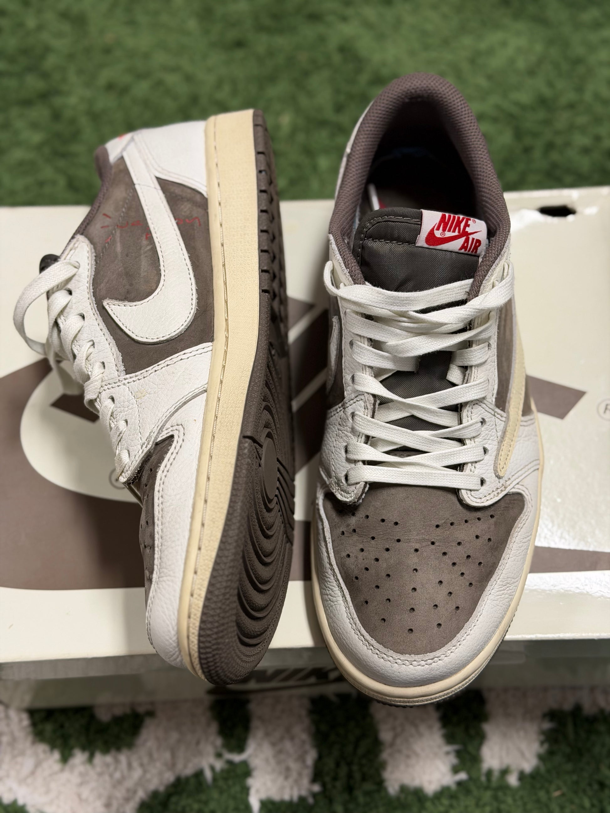 Jordan 1 Retro Low OG SP Travis Scott Reverse Mocha