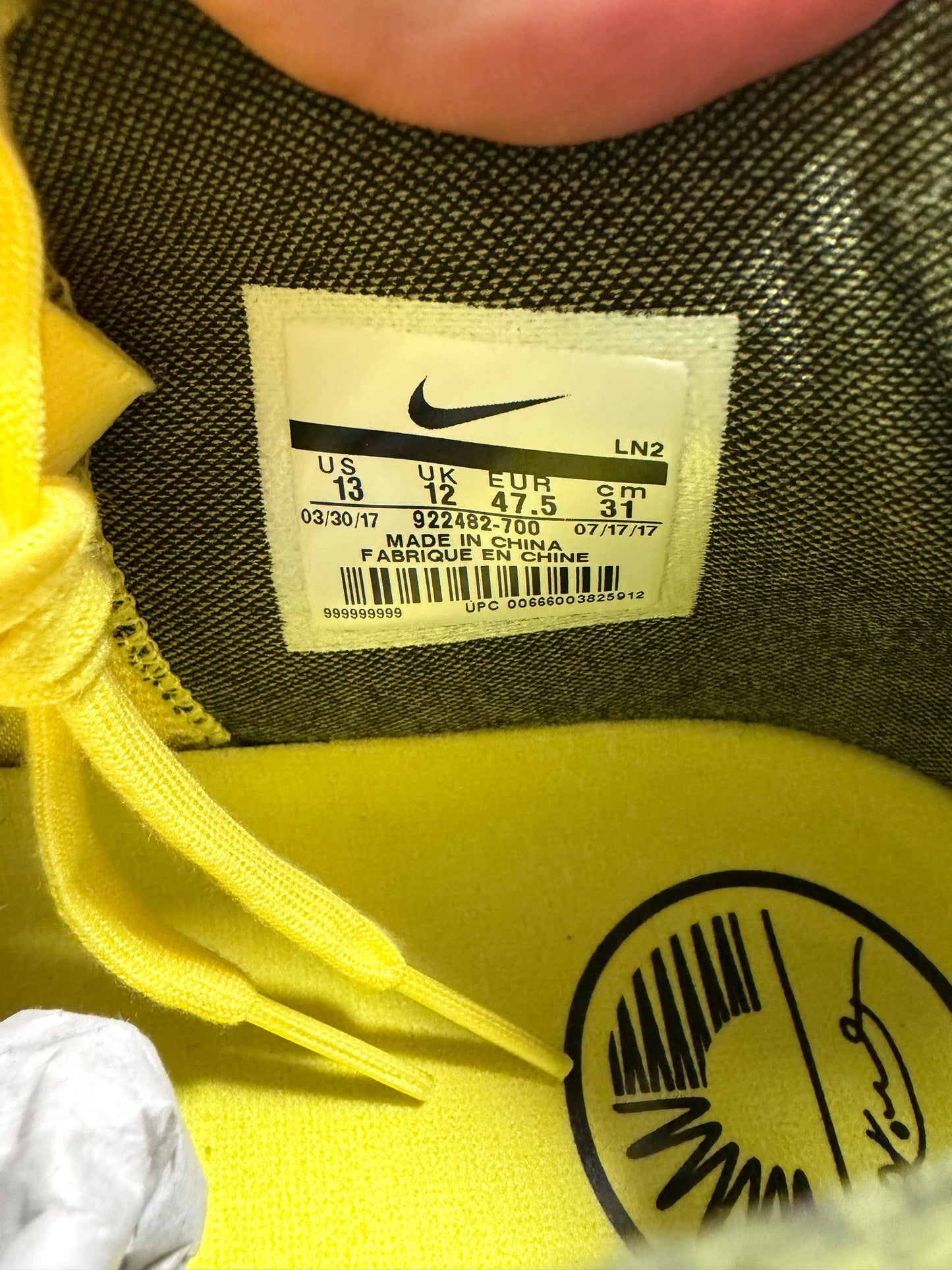 Nike Kobe A.D. Mid Optimism