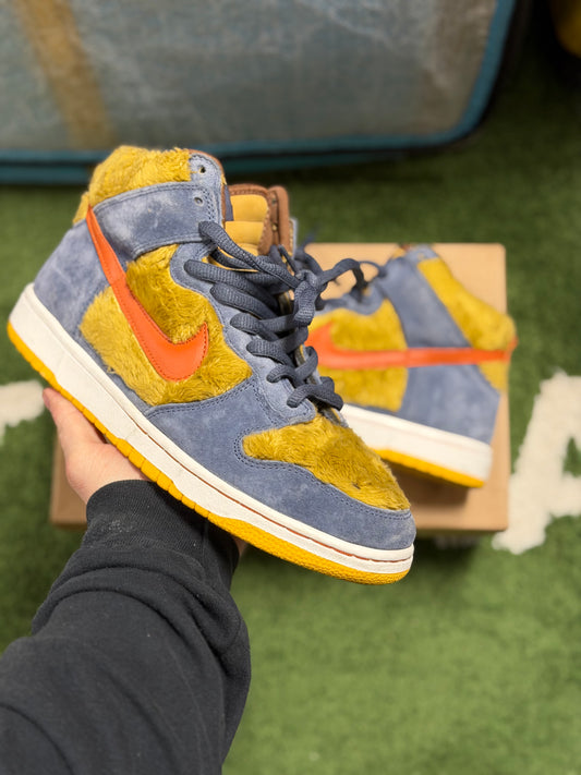 NIKE SB DUNK HIGH PAPA BEAR