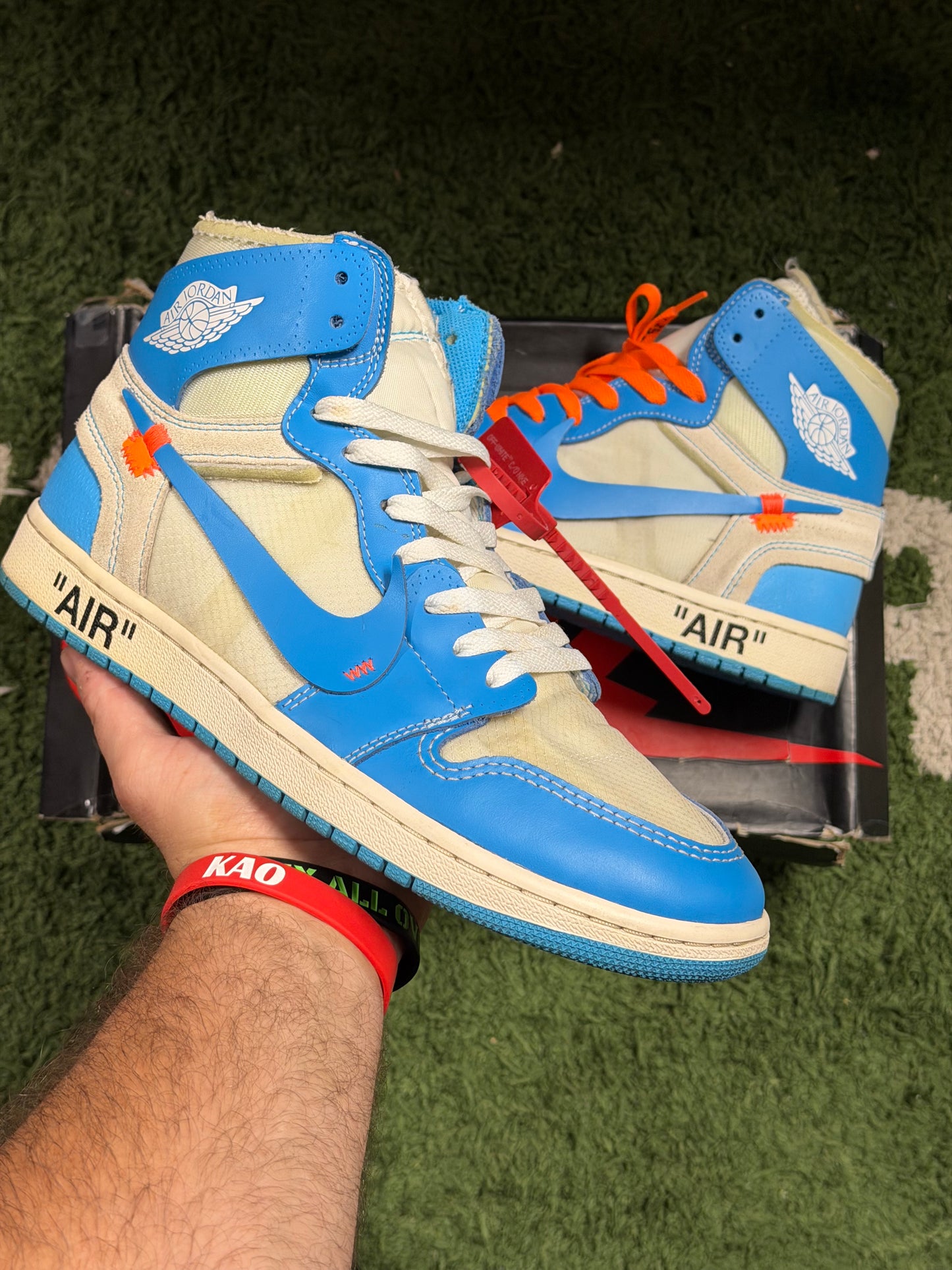 Jordan 1 Retro High Off-White University Blue
