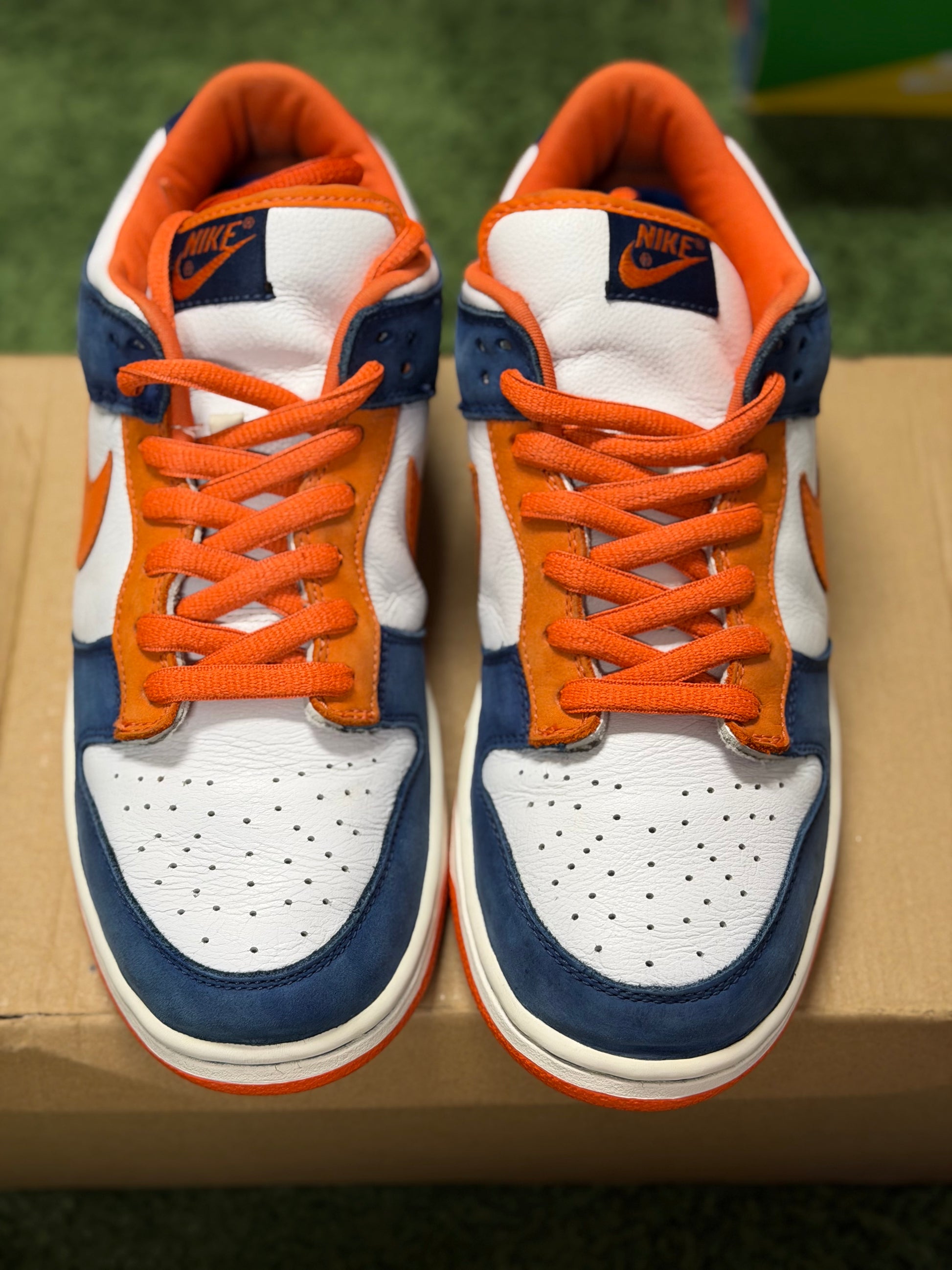 Nike SB Dunk Low Broncos