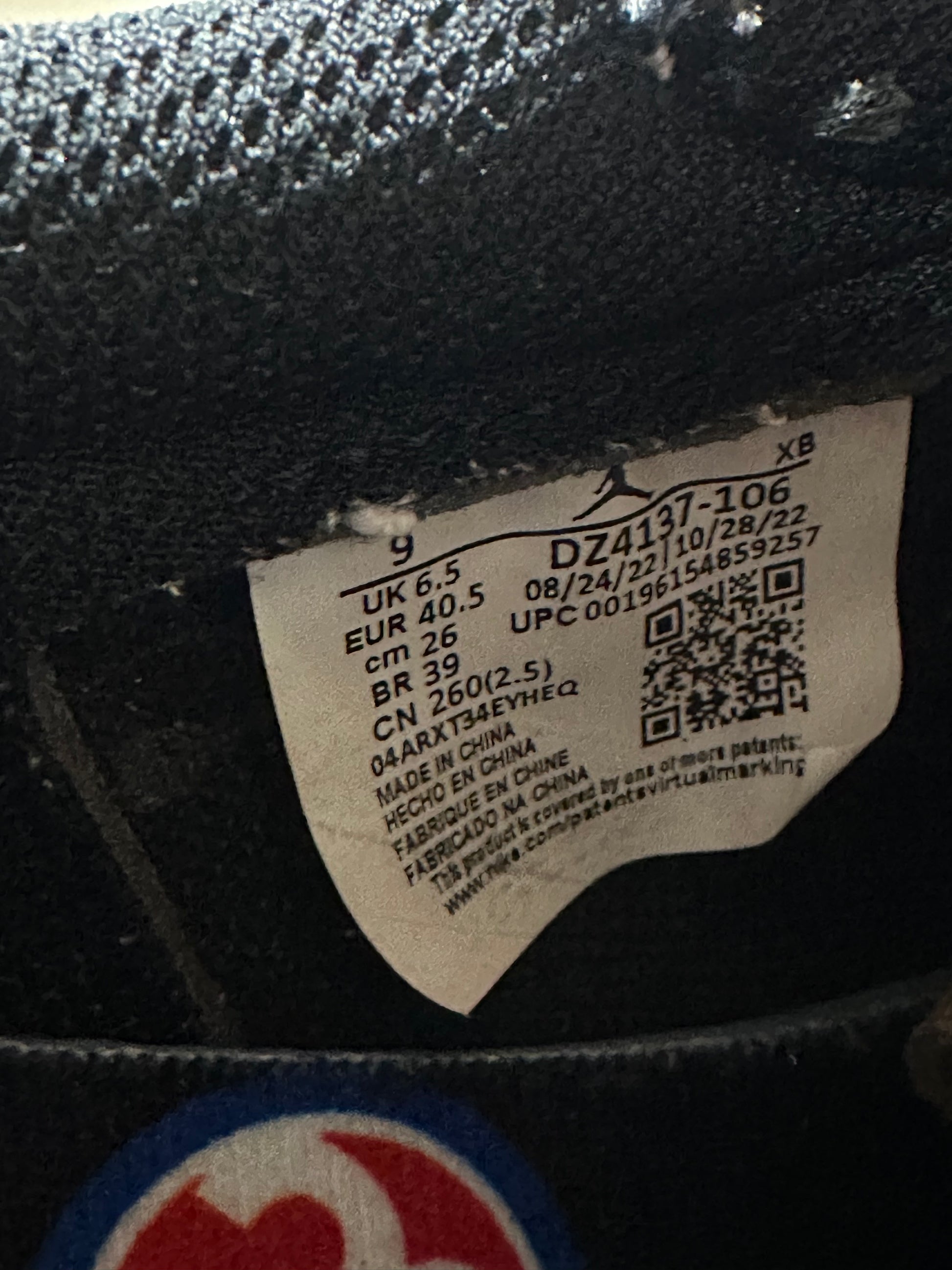 JORDAN 1 LOW TRAVIS SCOTT OLIVE