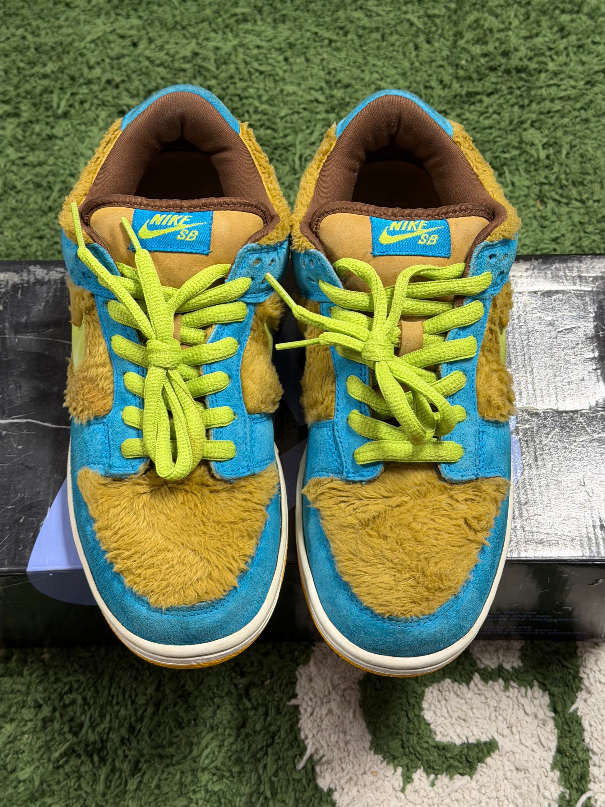 Nike SB Dunk Low Baby Bear