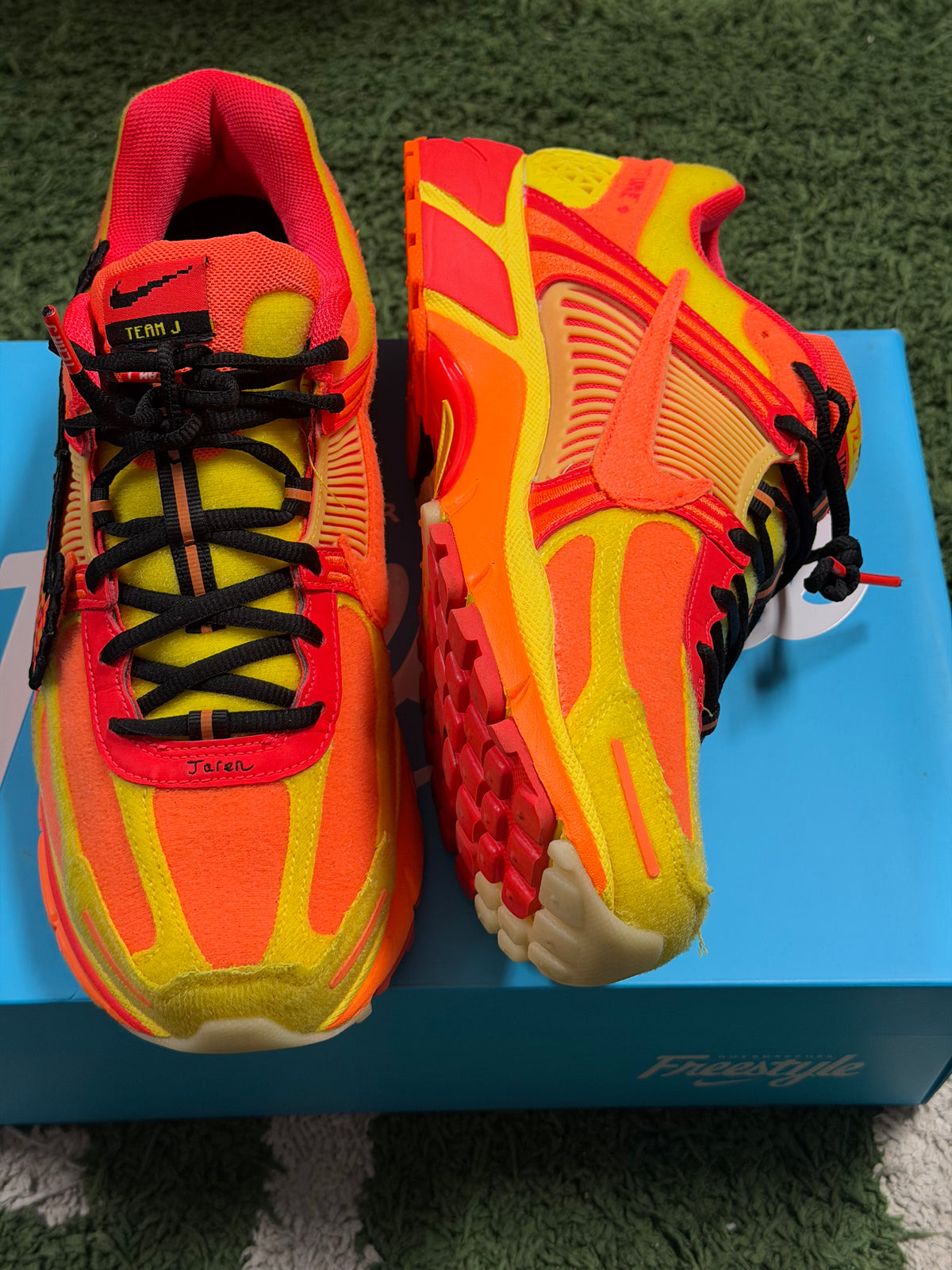 Nike Zoom Vomero 5 Doernbecher