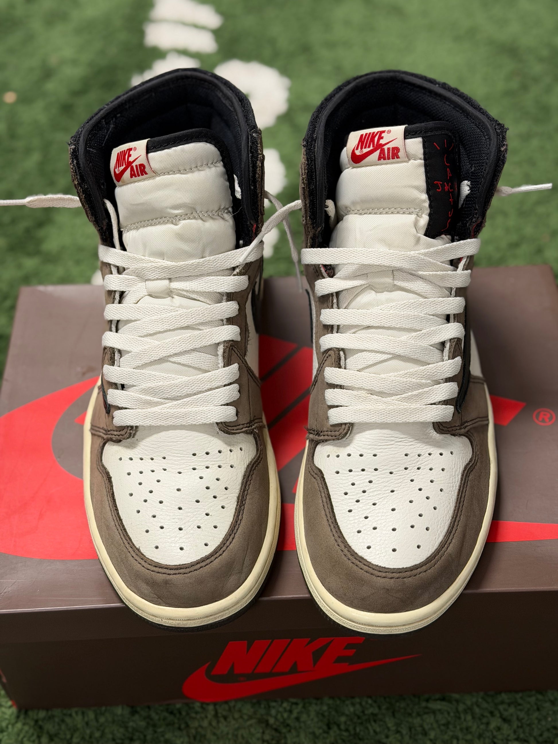 Jordan 1 Retro High OG SP Travis Scott Mocha