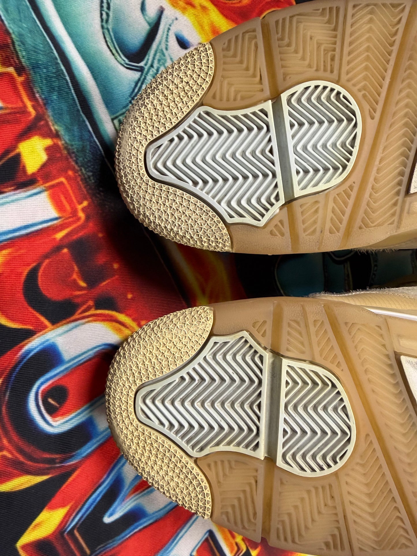 JORDAN 4 OFFWHITE SAIL