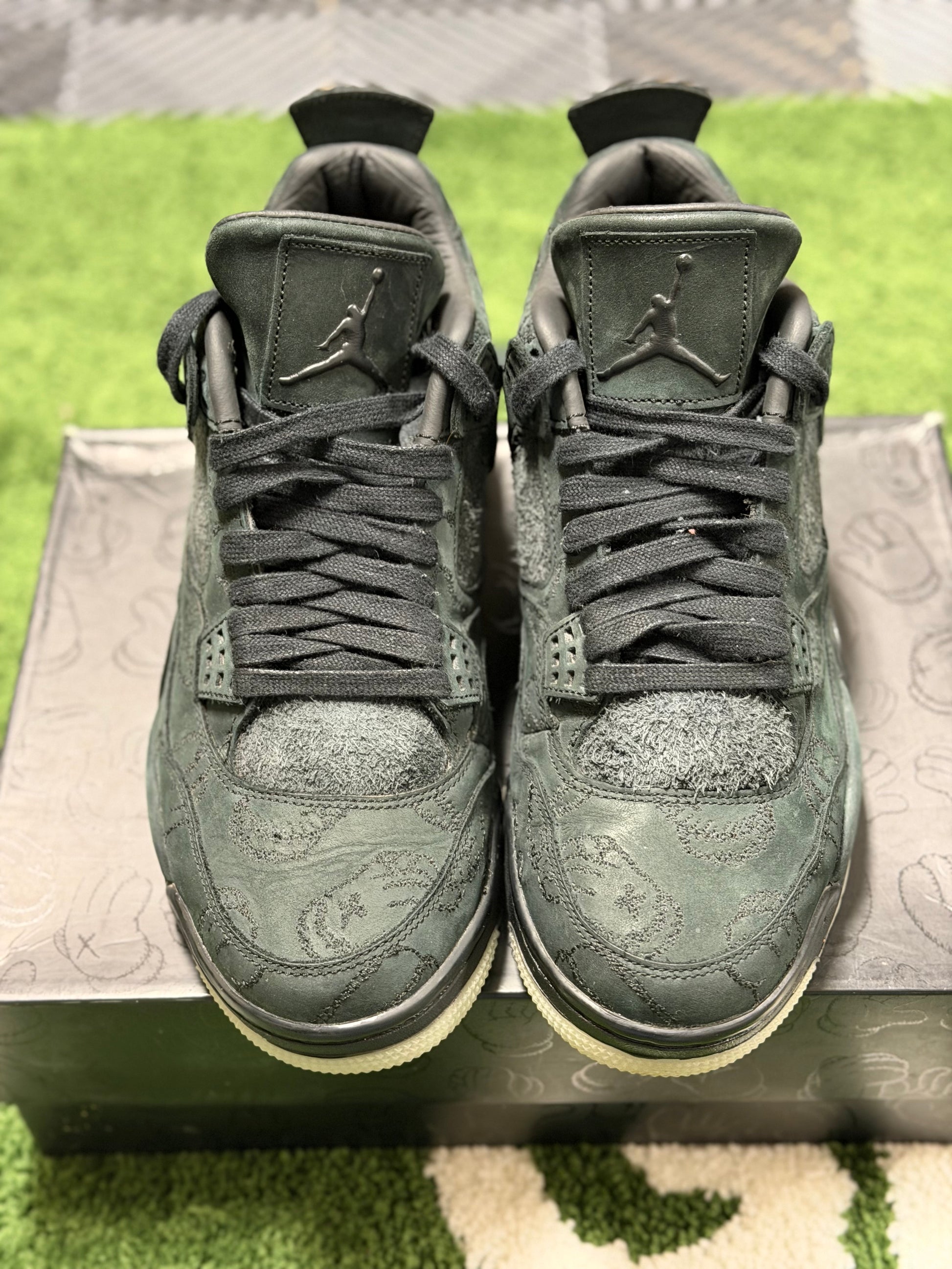 Jordan 4 Retro Kaws Black