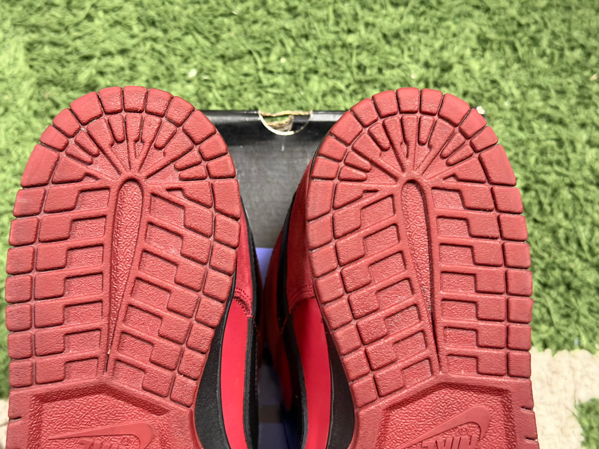 Nike SB Dunk Low Milli Vanilli