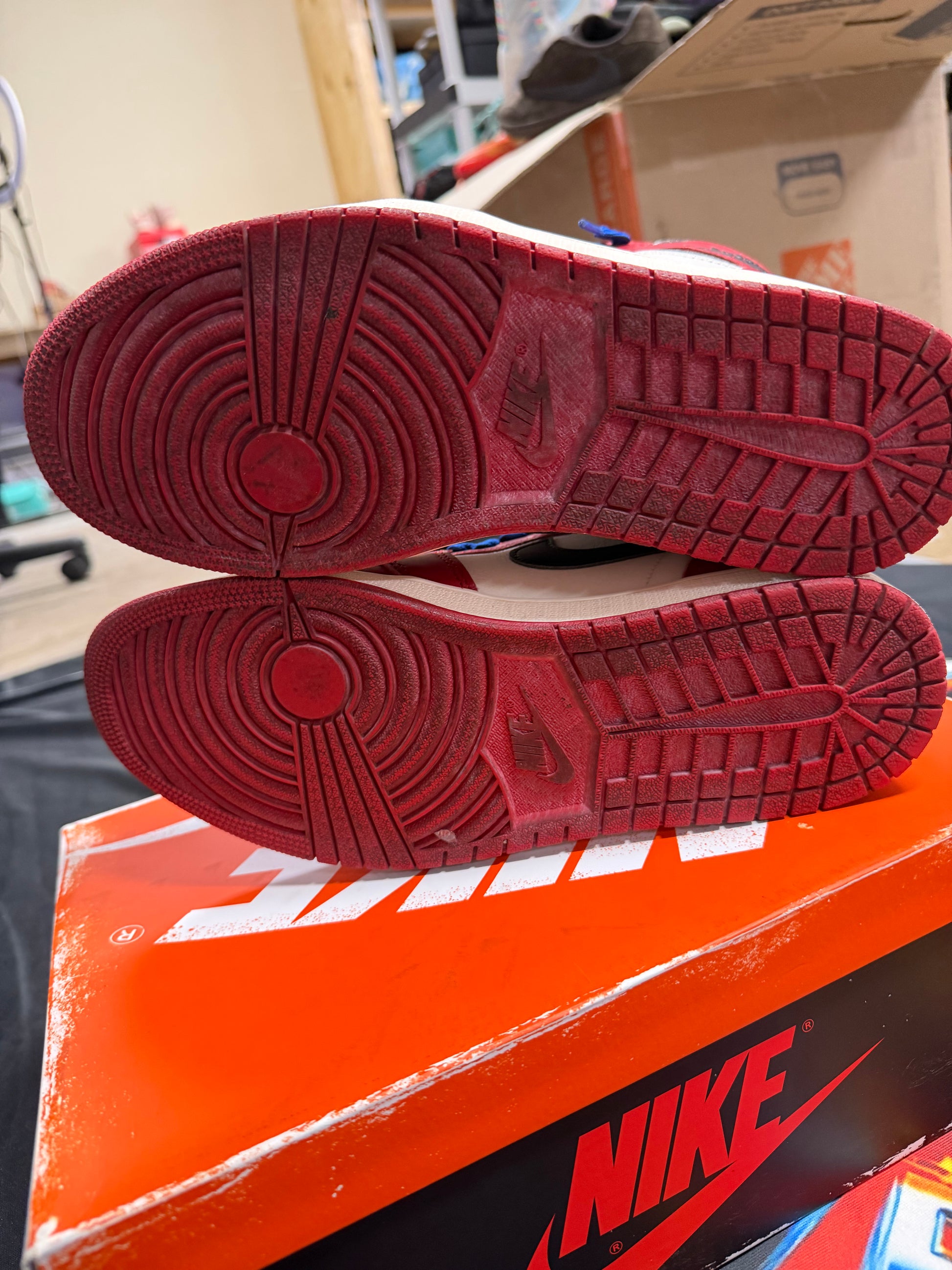 Jordan 1 Retro High OG Chicago Lost and Found