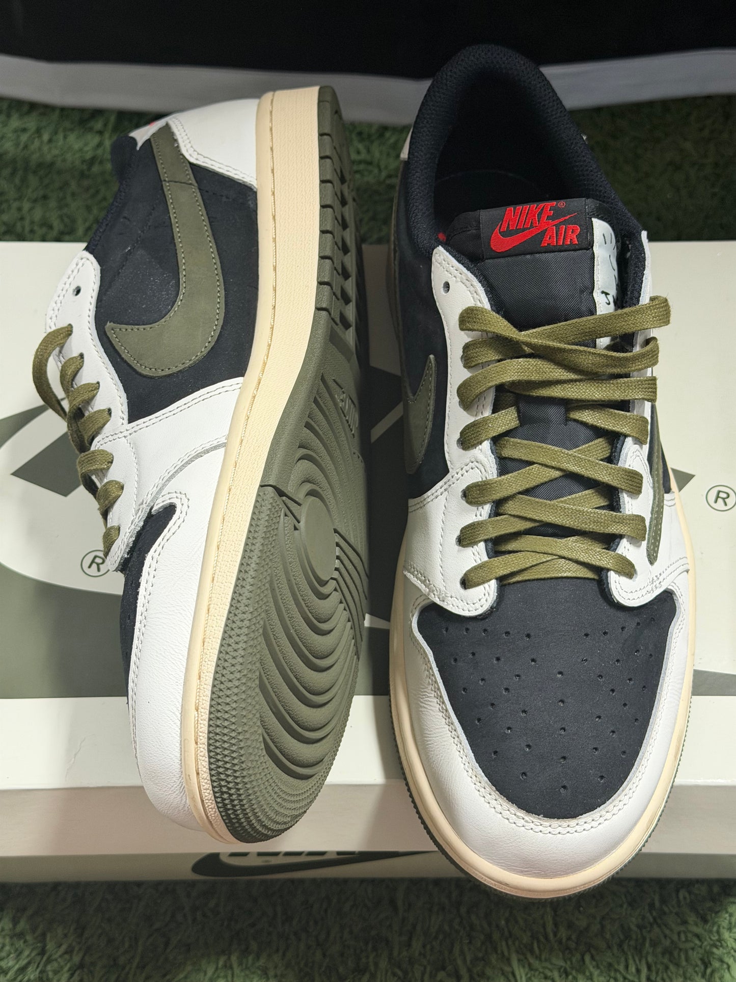 Jordan 1 Retro Low OG SP Travis Scott Olive (Women's)