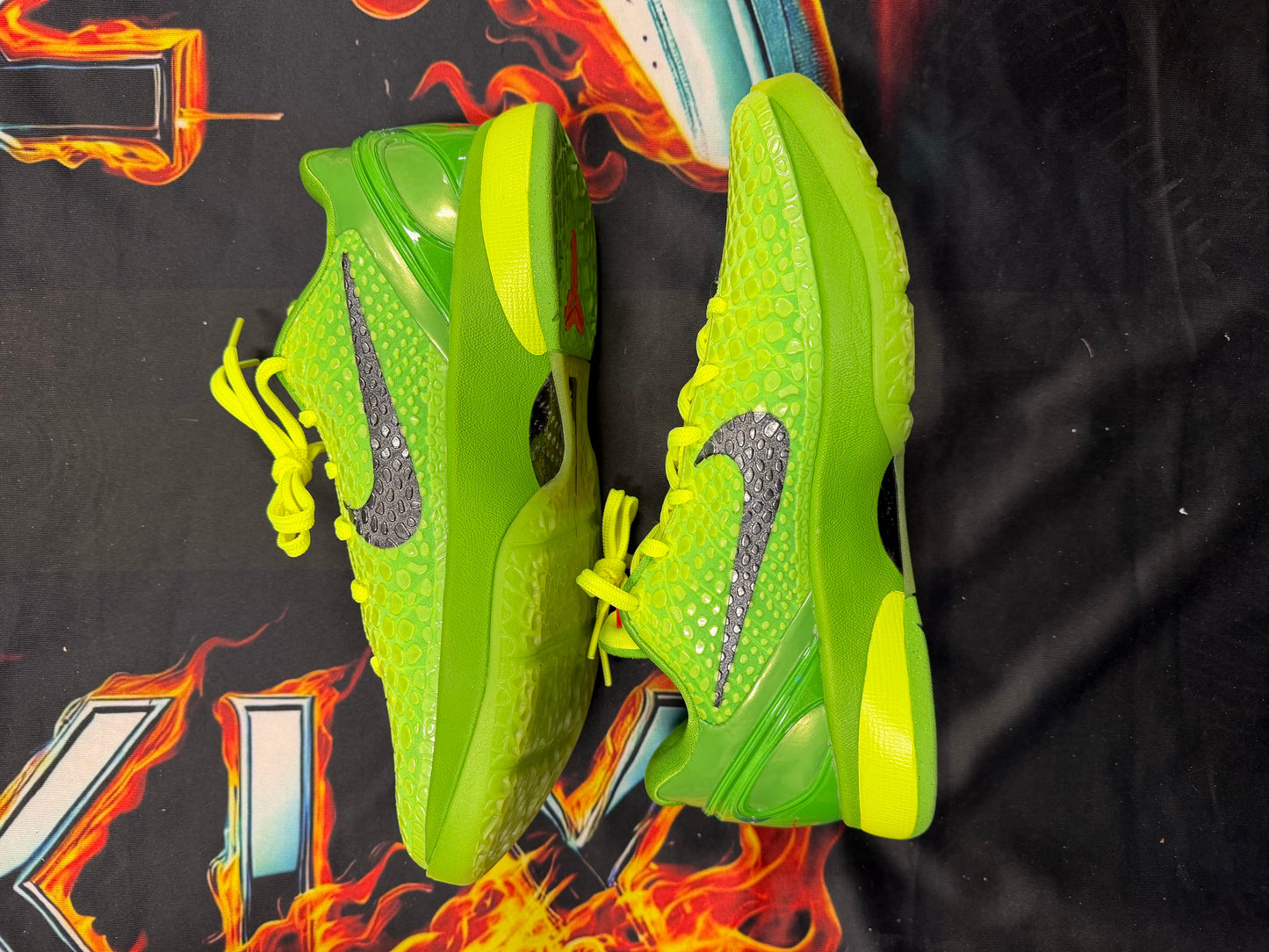 NIKE KOBE 6 GRINCH