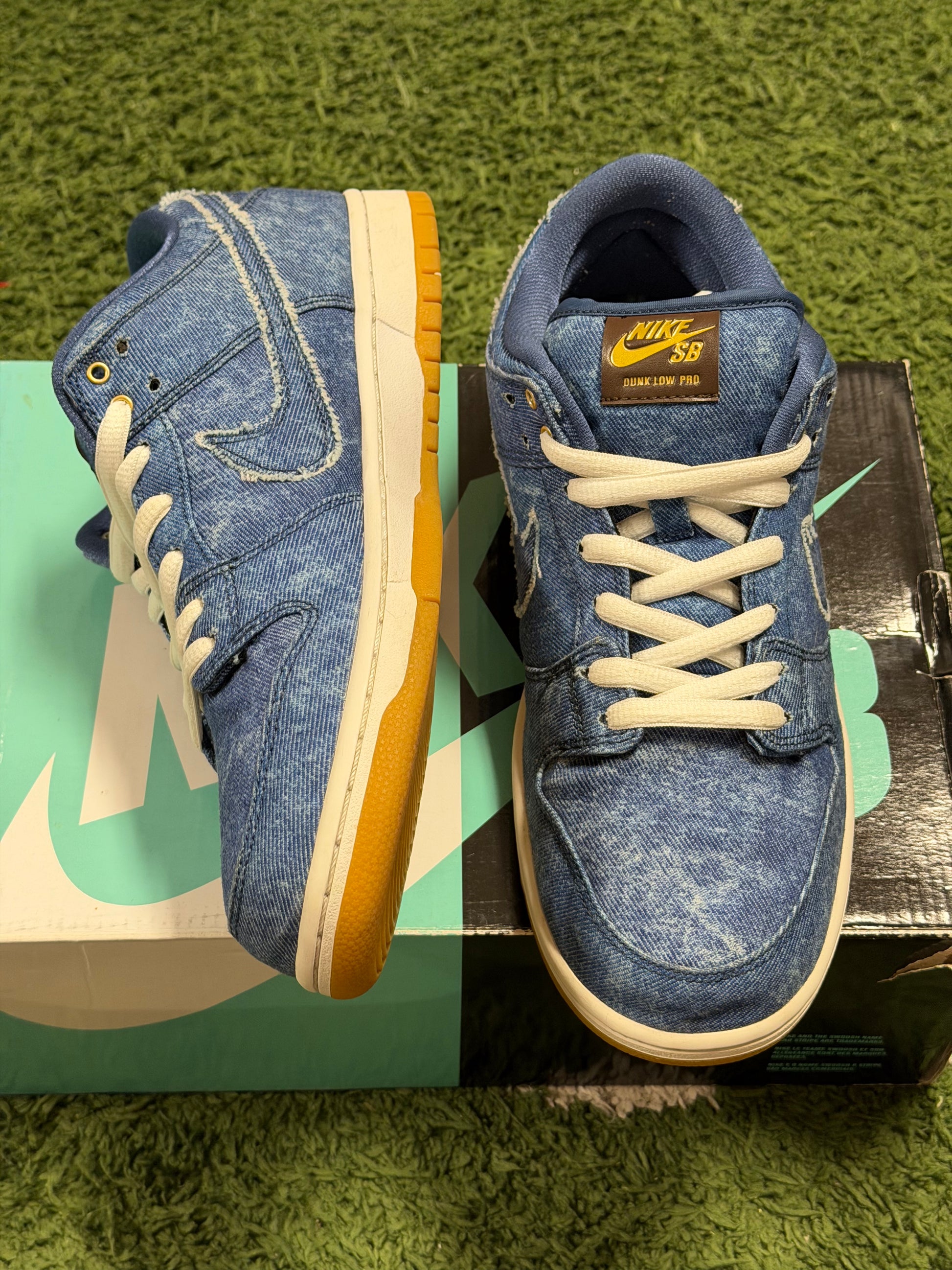 Nike SB Dunk Low Rivals Pack (East)