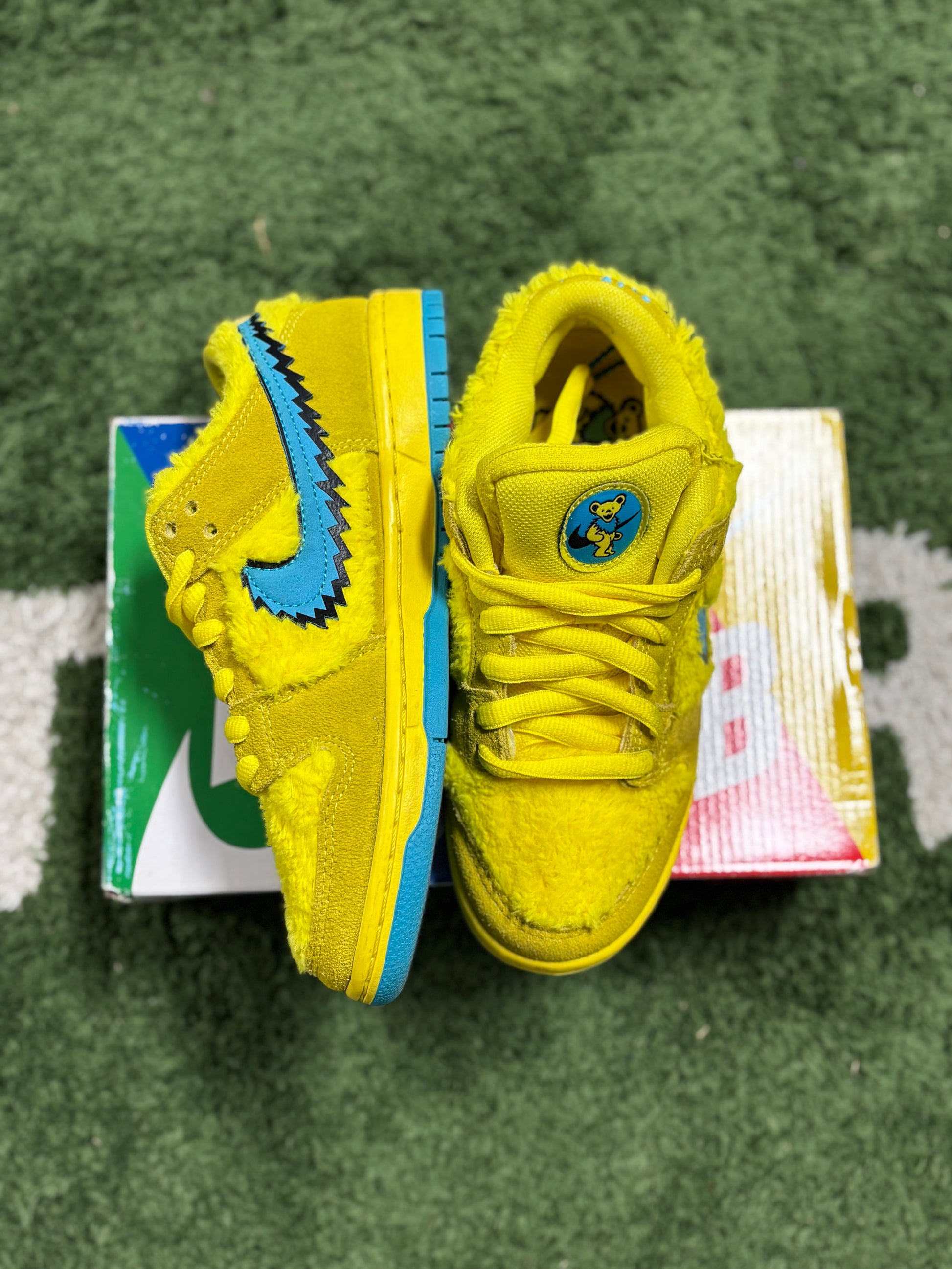 Nike SB Dunk Low Grateful Dead Bears Opti Yellow