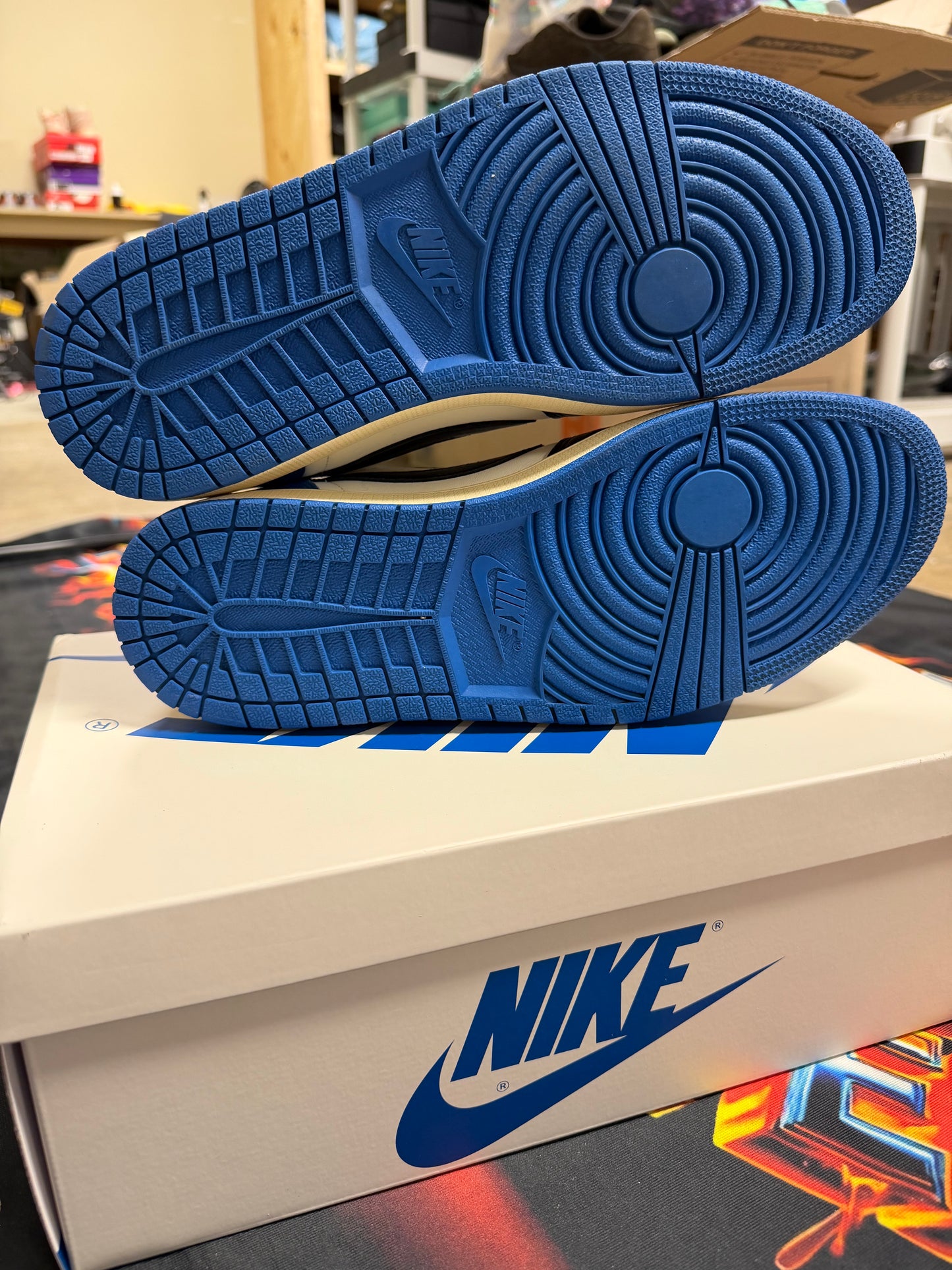 Jordan 1 Retro Low OG SP Fragment x Travis Scott