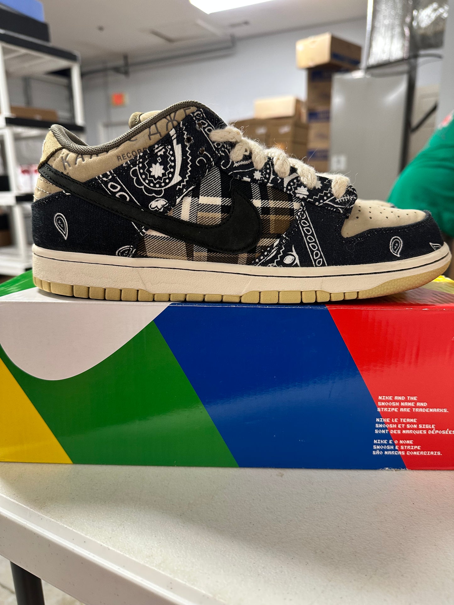 NIKE SB DUNK LOW TRAVIS SCOTT