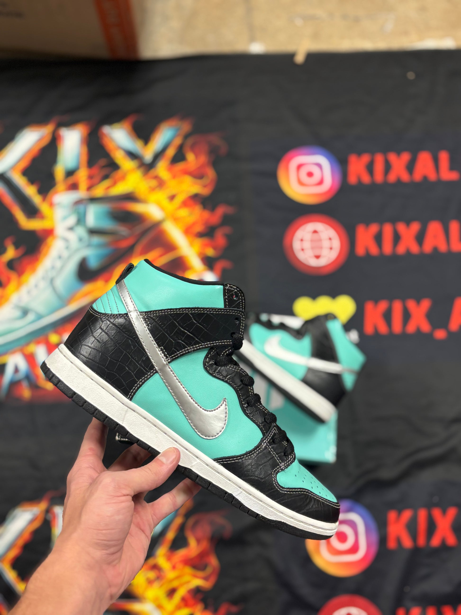 Nike SB Dunk High Diamond Supply Co.