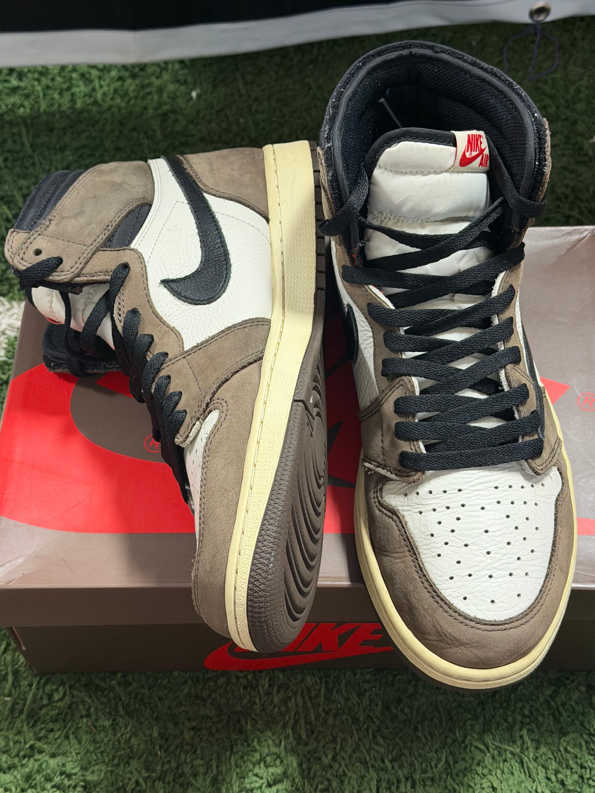 Jordan 1 Retro High OG SP Travis Scott Mocha