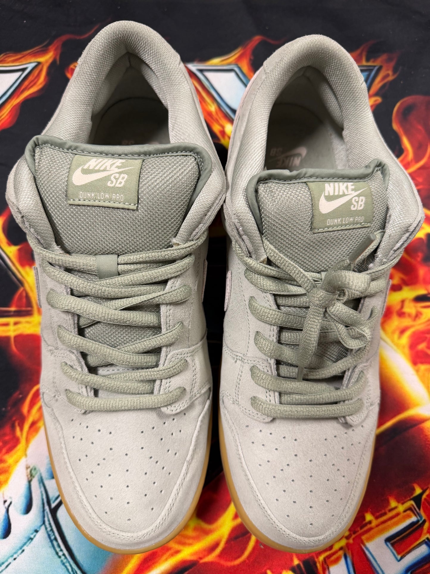 NIKE SB DUNK LOW ISLAND GREEN GUM