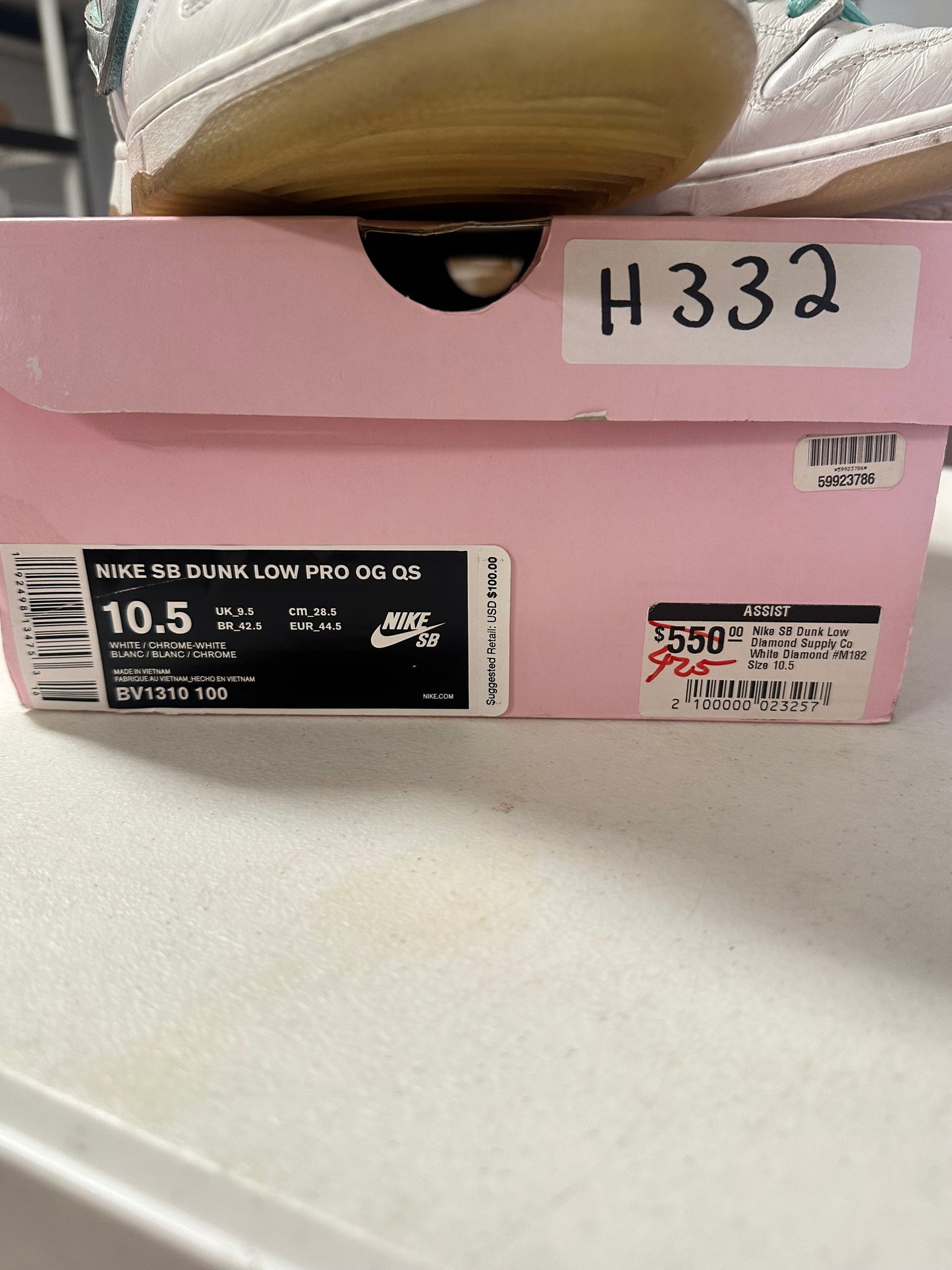 NIKE SB DUNK LOW DIAMOND SUPPLY CO. WHITE