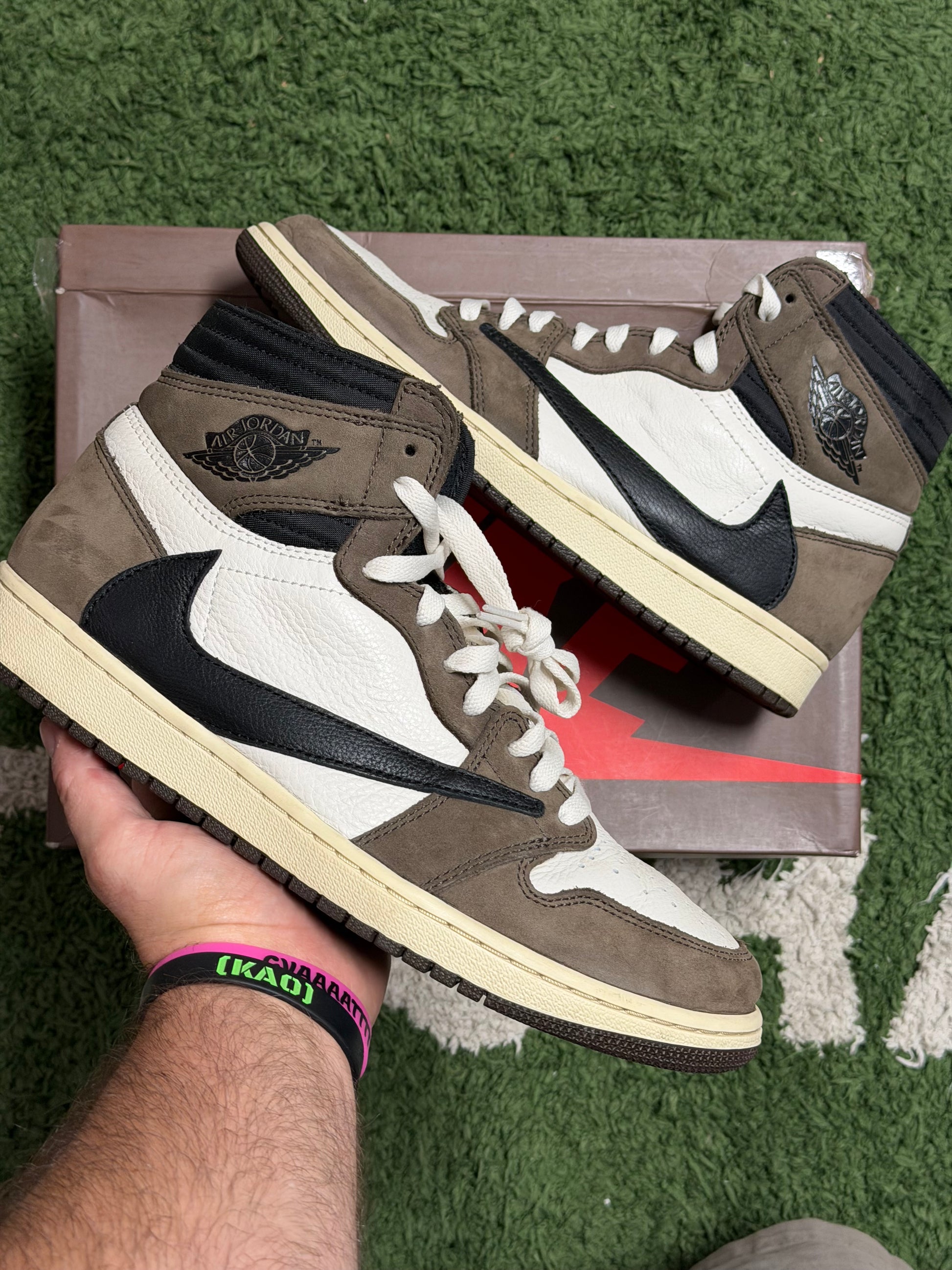Jordan 1 Retro High OG SP Travis Scott Mocha