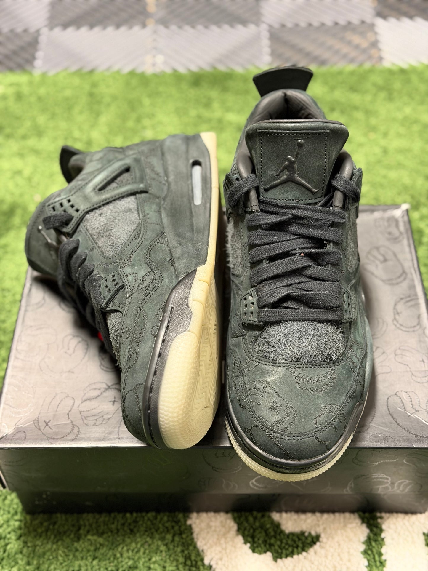 Jordan 4 Retro Kaws Black