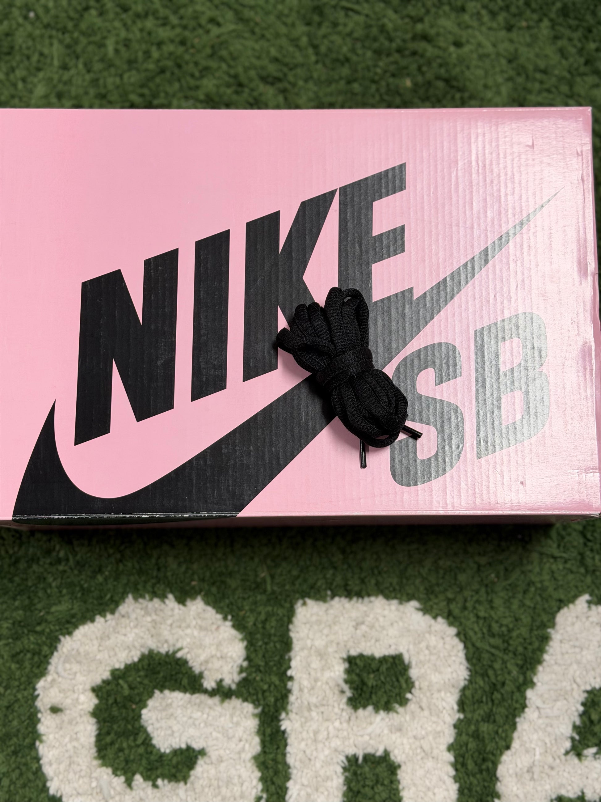 Nike SB Dunk Low Diamond Supply Co. Black Diamond