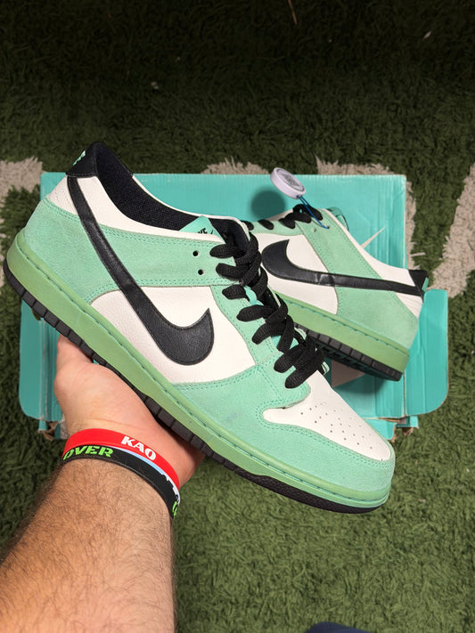 Nike SB Dunk Low Sea Crystal