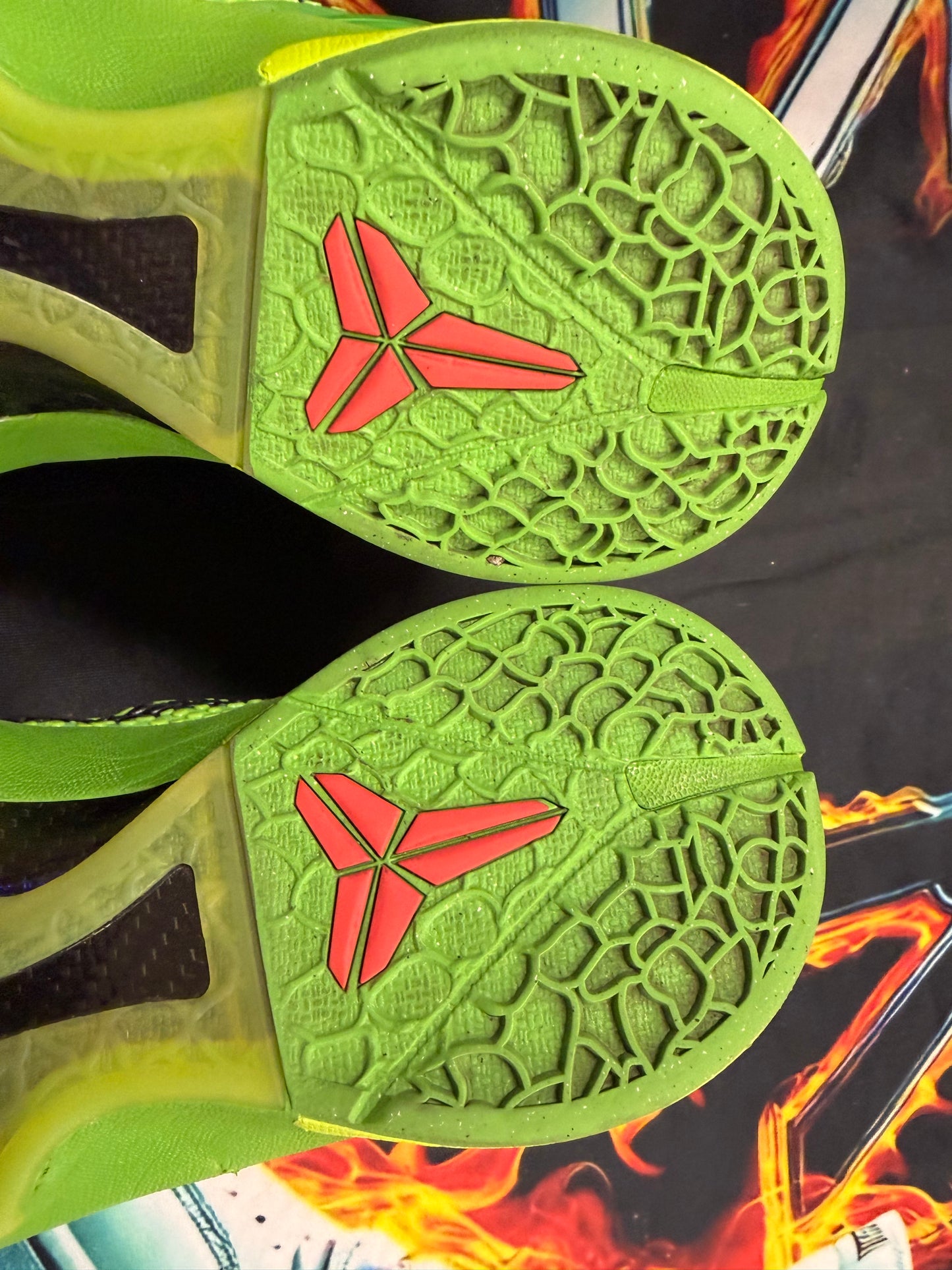 NIKE KOBE 6 GRINCH