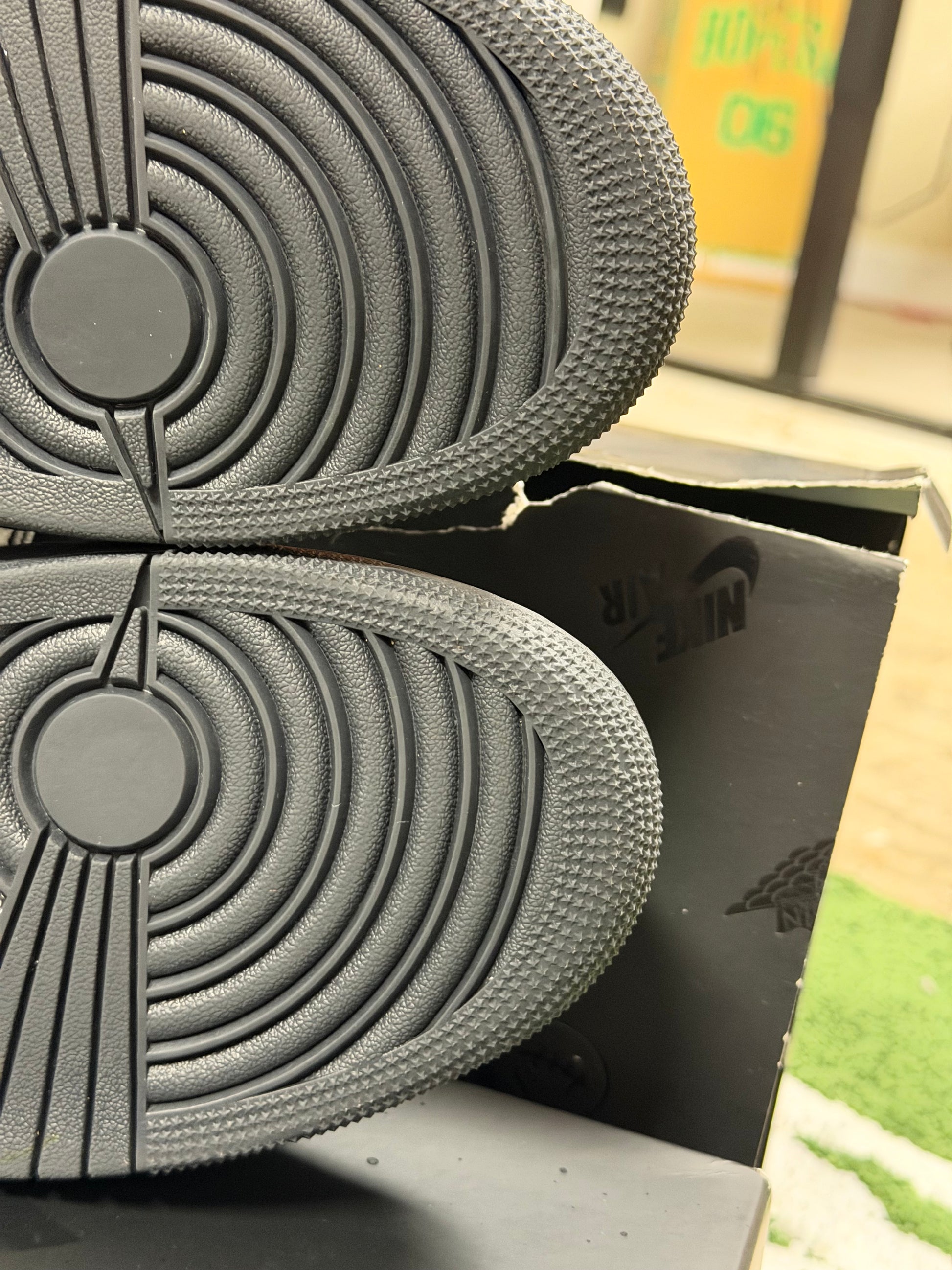 Jordan 1 Retro Low OG SP Travis Scott Black Phantom