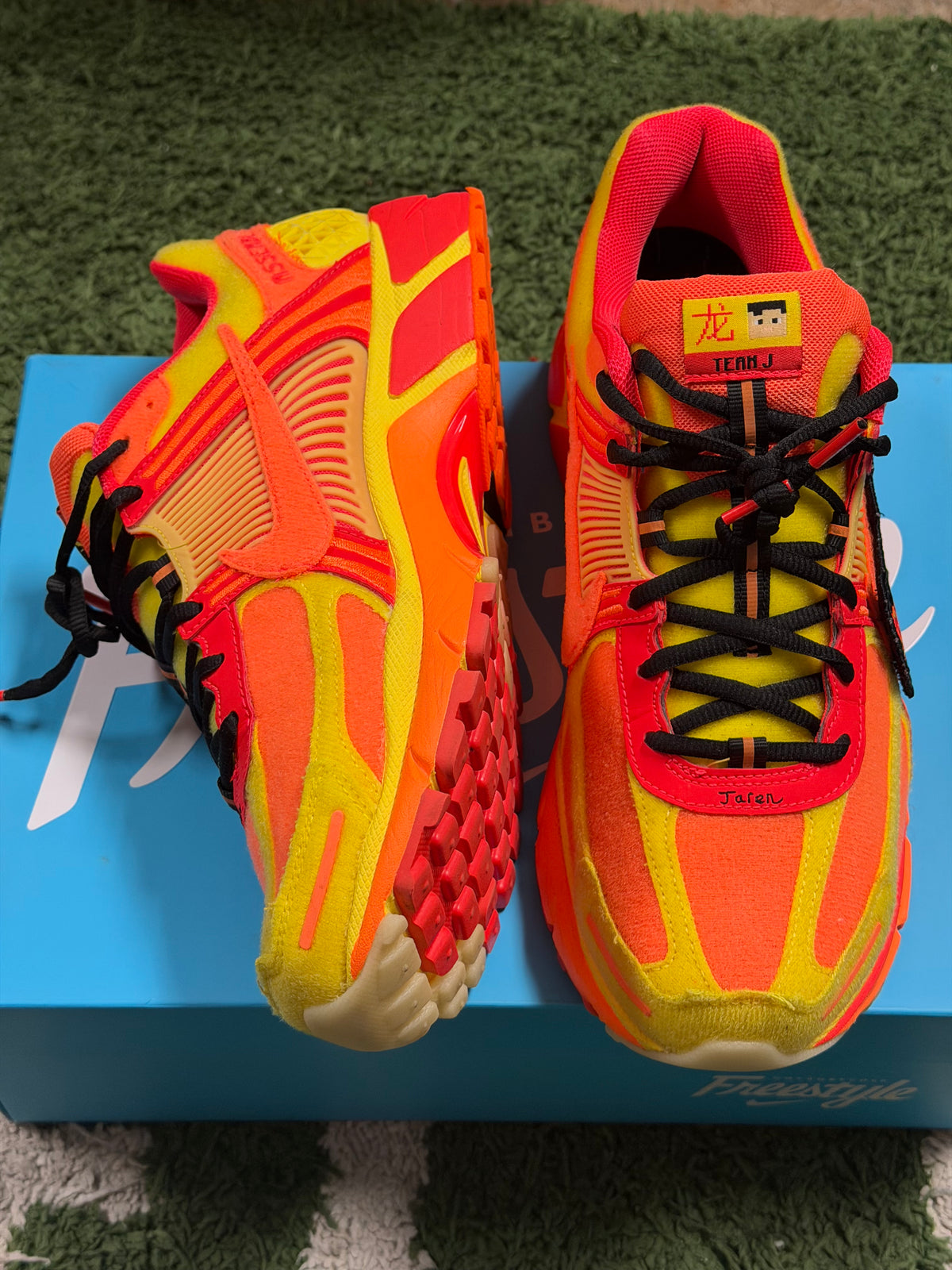 Nike Zoom Vomero 5 Doernbecher