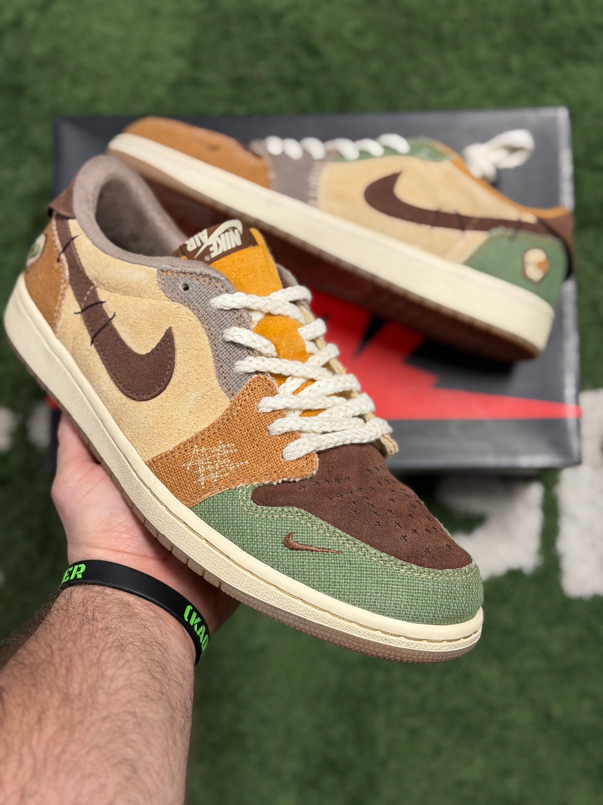 Jordan 1 Retro Low OG Zion Williamson Voodoo